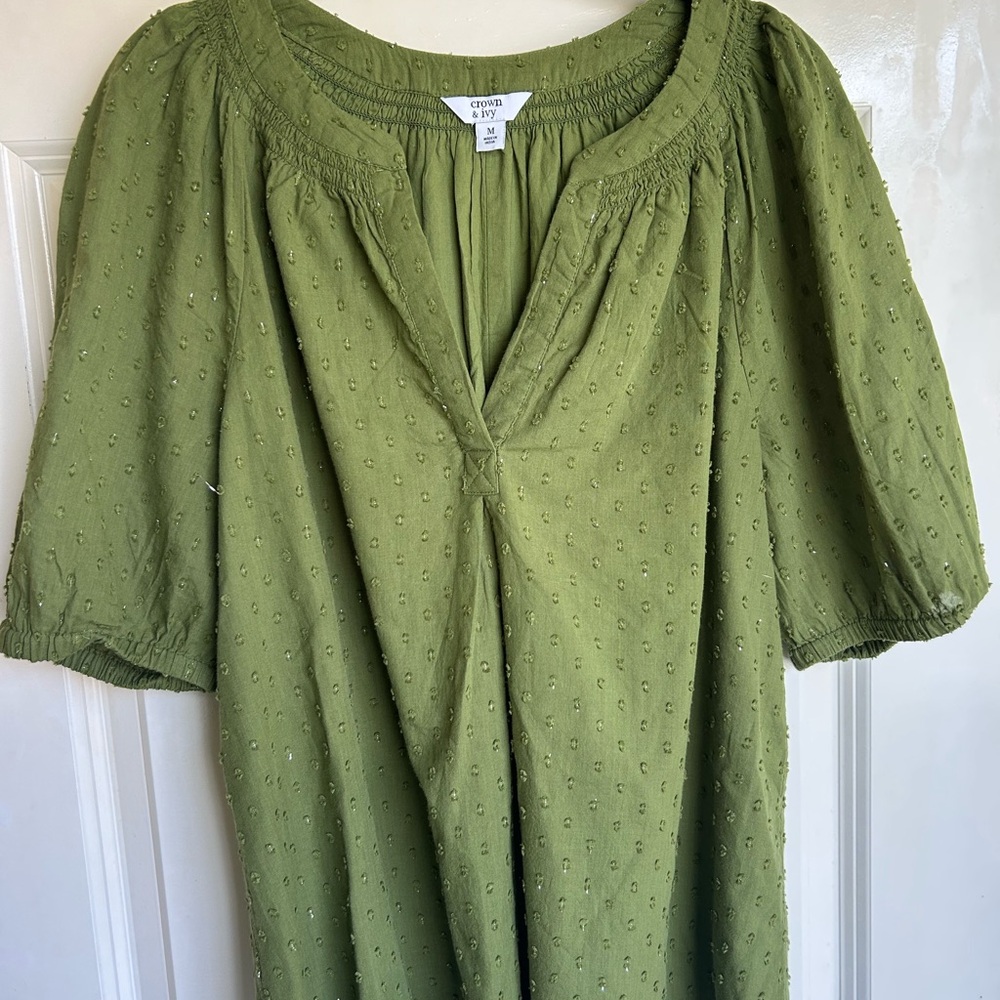 Crown & Ivy Textured Green Blouse